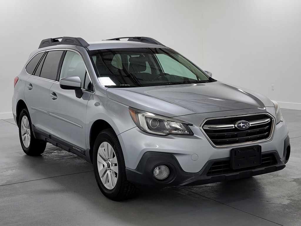 Used 2018 Subaru Outback Premium with VIN 4S4BSACC9J3305152 for sale in Marion, IL