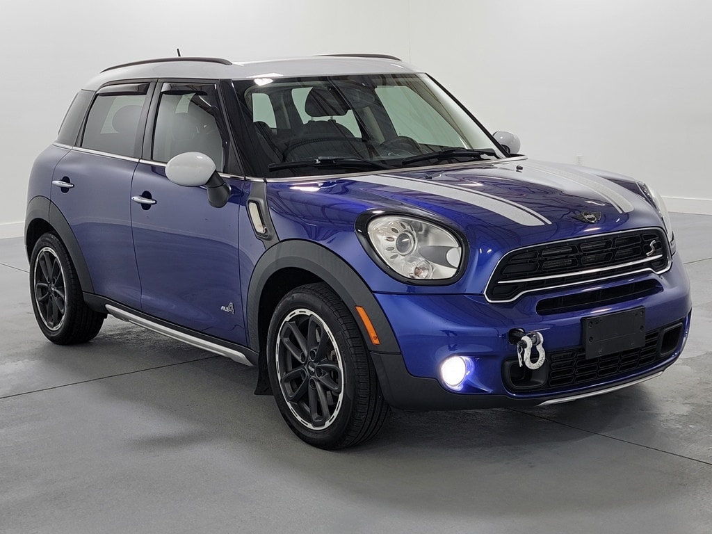Used 2016 MINI Countryman Countryman S with VIN WMWZC5C58GWU20015 for sale in Marion, IL