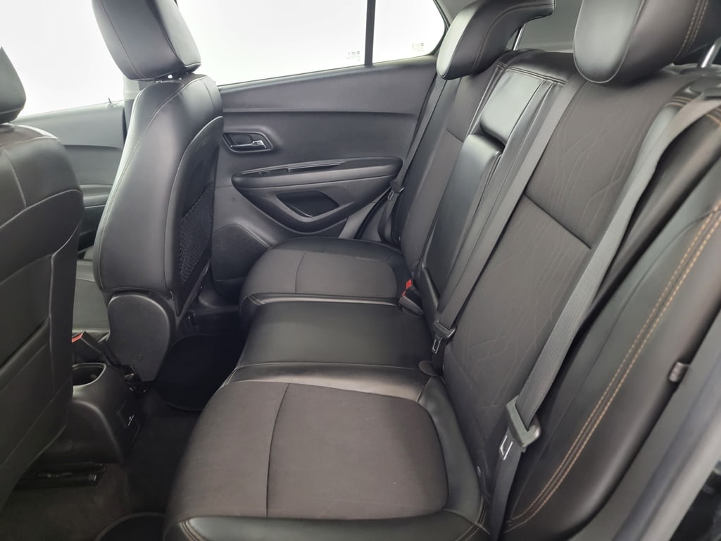 2020 Chevrolet Trax LT - Photo 13