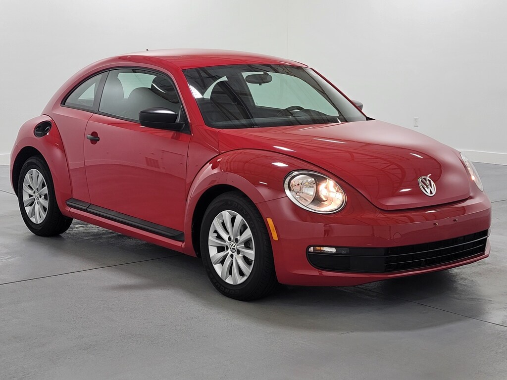 Used 2013 Volkswagen Beetle 2.5 with VIN 3VWFP7AT5DM644035 for sale in Marion, IL