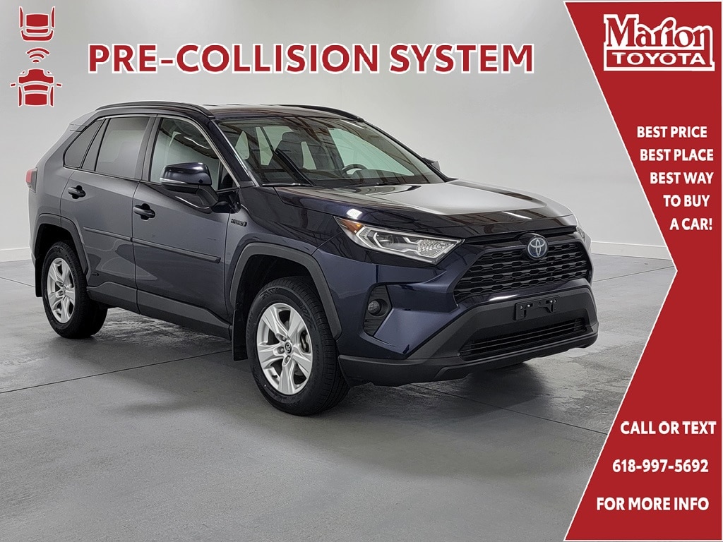 2020 Toyota RAV4 XLE's photo