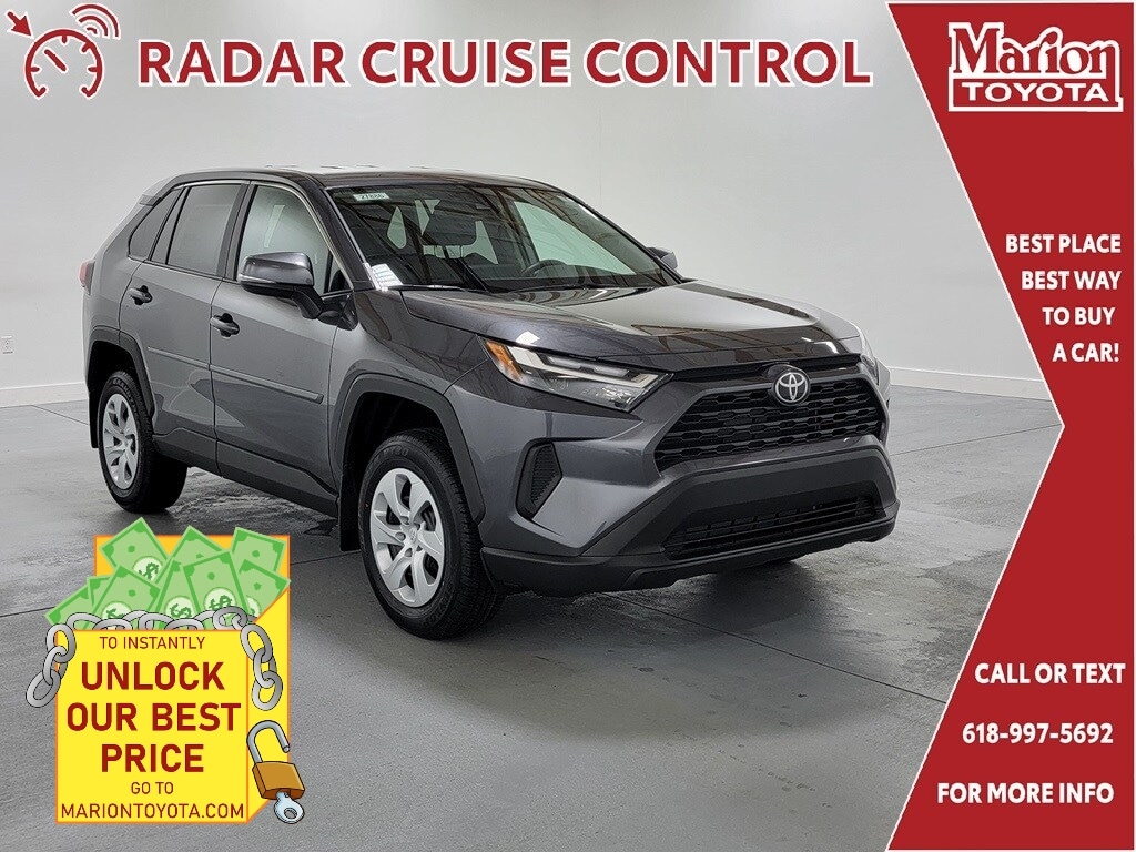 2025 Toyota RAV4 LE's photo