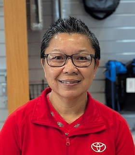 Staff member Mai Suwanpratest from 6ac8f7e60d4d