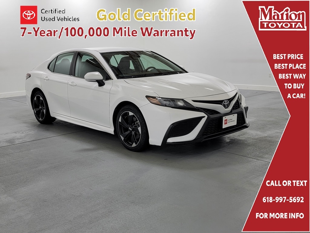 2023 Toyota Camry SE's photo