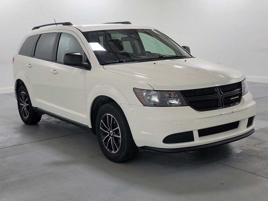 Used 2018 Dodge Journey SE SUV