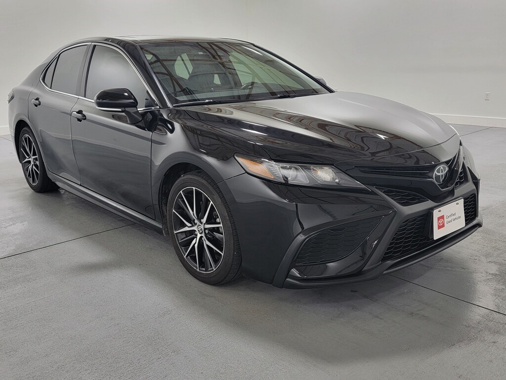 2023 Toyota Camry SE photo 2