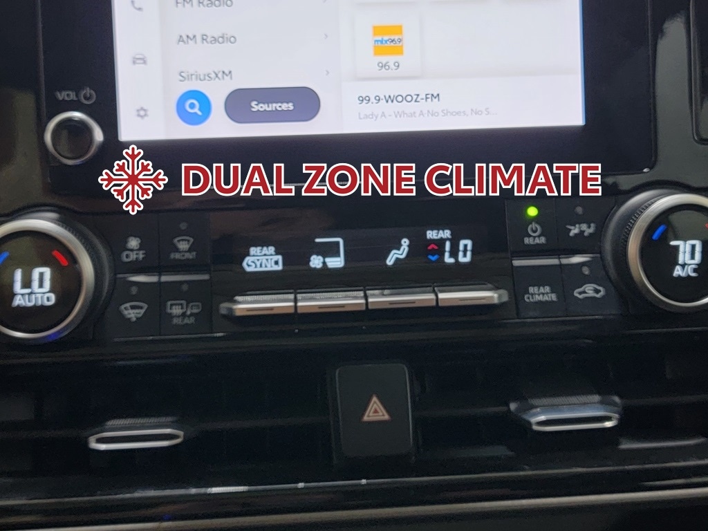 2023 Toyota Highlander L - Photo 24