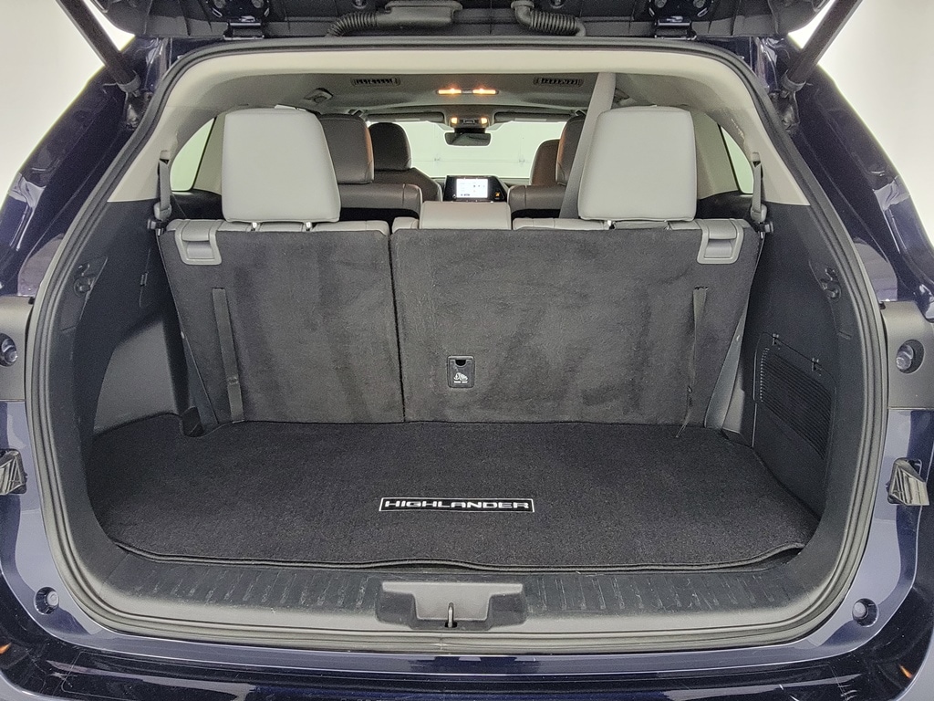 2023 Toyota Highlander L - Photo 33