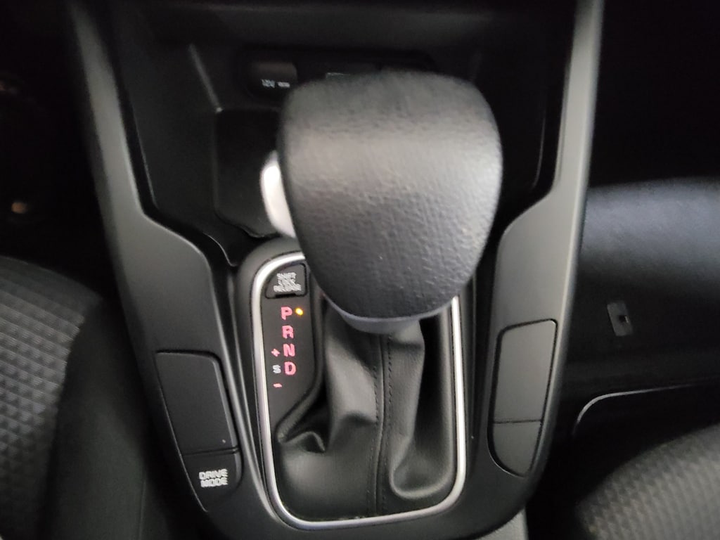 2022 Kia Soul LX - Photo 17
