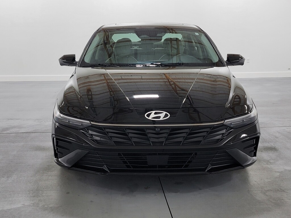 Used 2024 Hyundai Elantra Limited Sedan