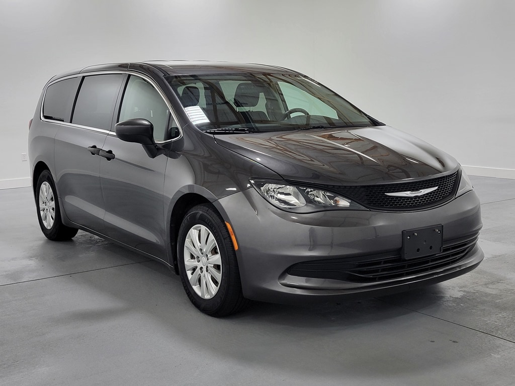 Used 2018 Chrysler Pacifica L Van