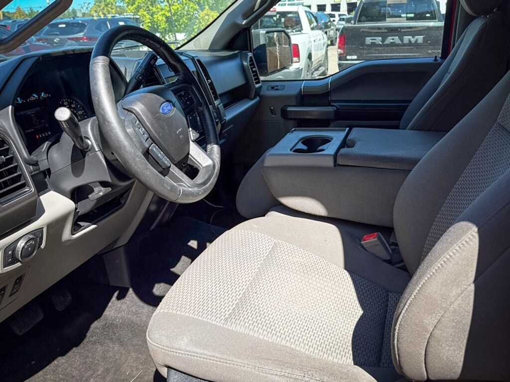 2018 Ford F-150 XLT photo 2