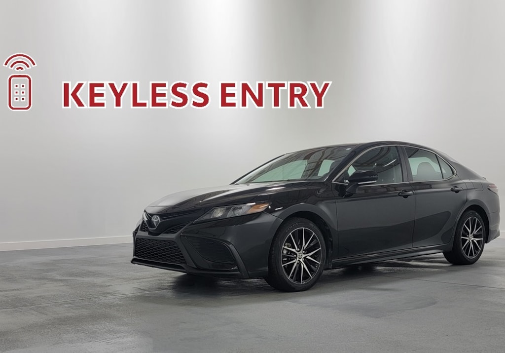 Used 2023 Toyota Camry SE Sedan