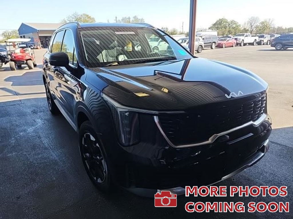 2024 Kia Sorento S's photo