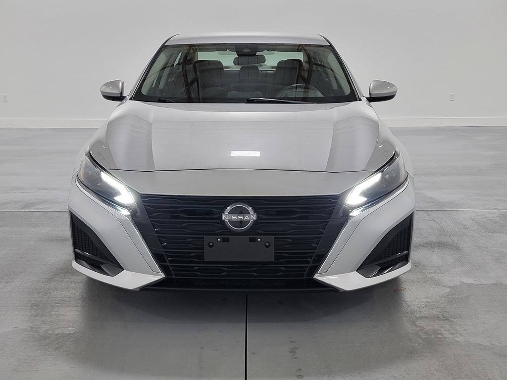 Used 2023 Nissan Altima 2.5 SV Sedan