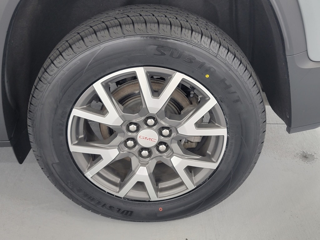 2023 GMC Acadia SLE - Photo 11