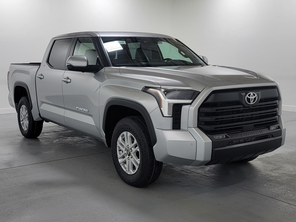 New 2026 Toyota Tundra SR5 SR5 CREWMAX 5.5