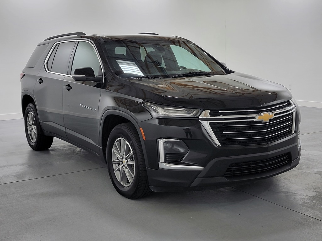 Used 2023 Chevrolet Traverse LT Leather SUV