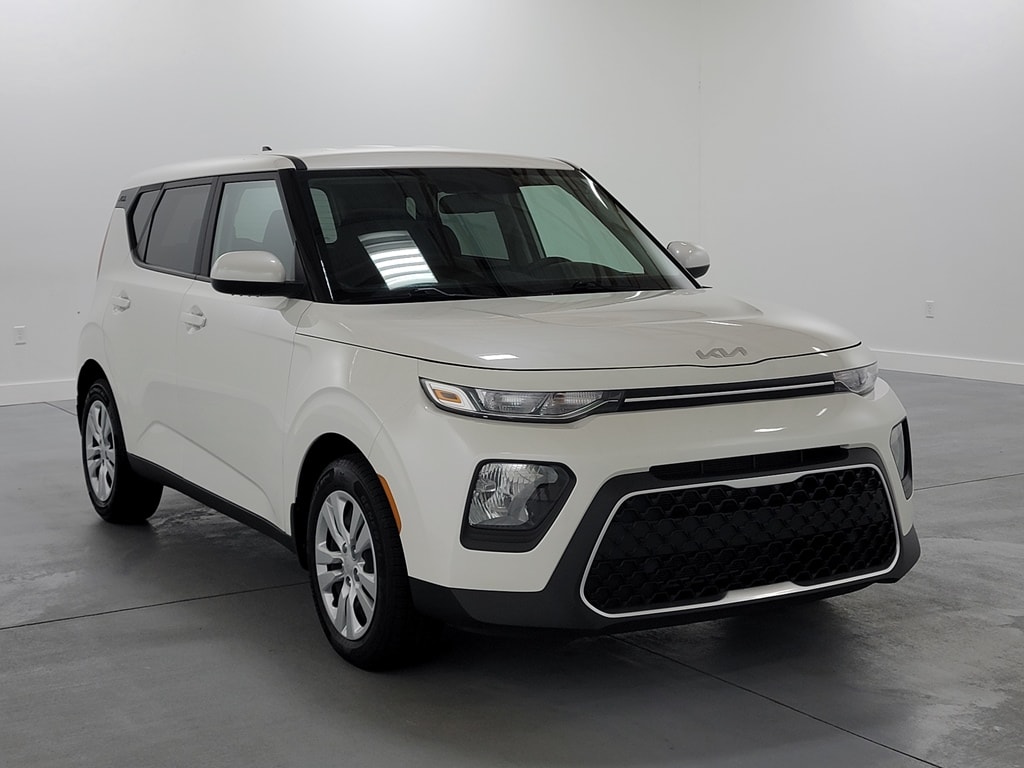Used 2022 Kia Soul LX Hatchback