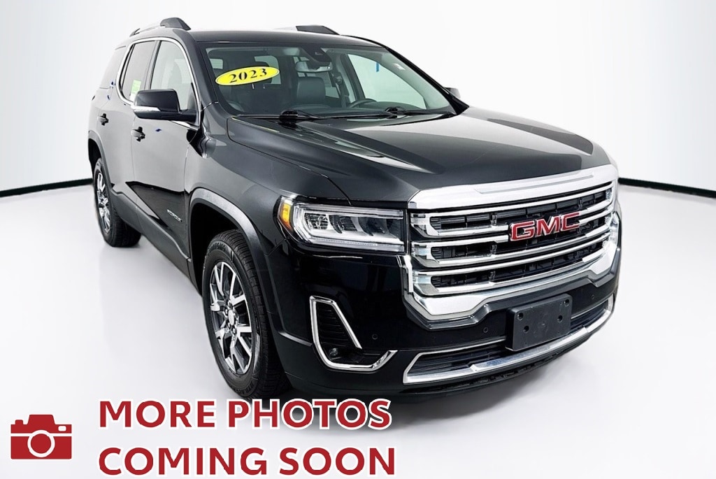 2023 GMC Acadia SLT's photo