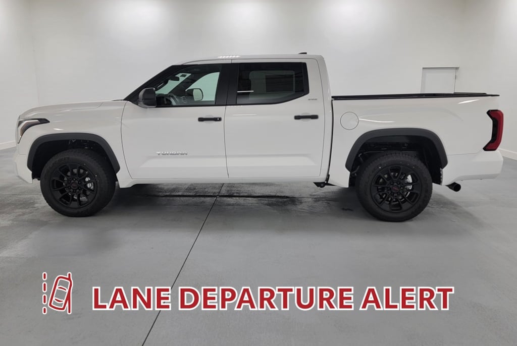 New 2026 Toyota Tundra SR5 SR5 CREWMAX 5.5
