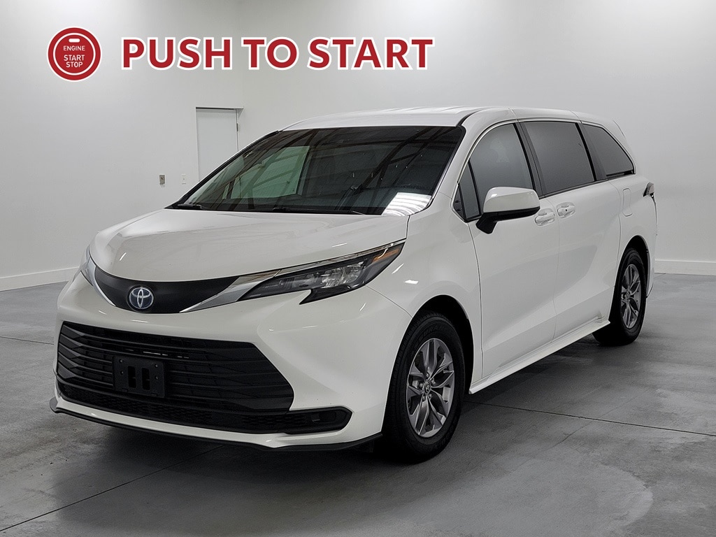 Used 2024 Toyota Sienna LE 8 Passenger Van Passenger Van