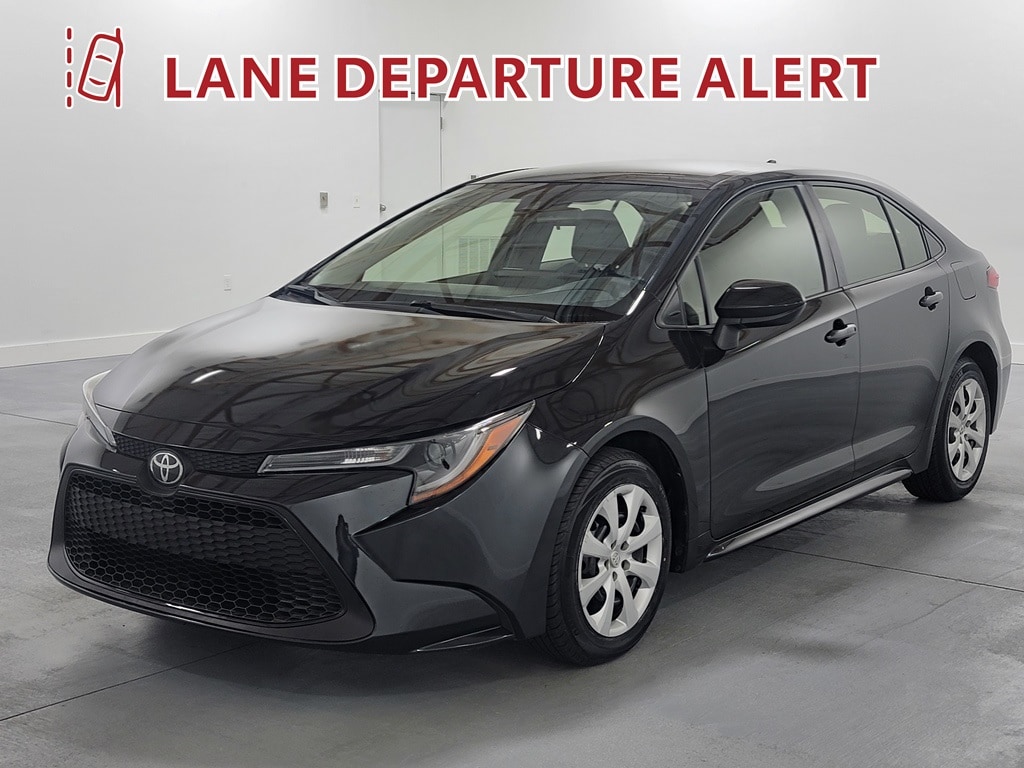 Used 2022 Toyota Corolla LE Sedan