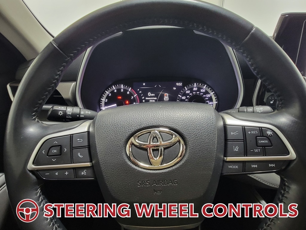 2023 Toyota Highlander L - Photo 18