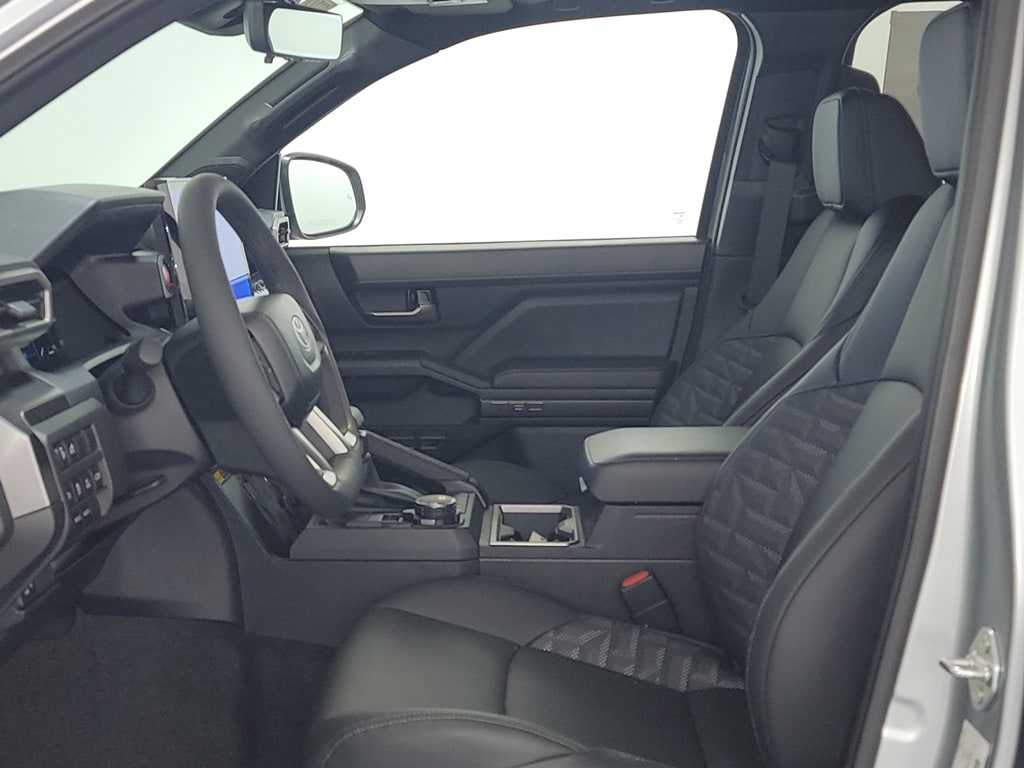 2025 Toyota Tacoma TRD Sport - Photo 11