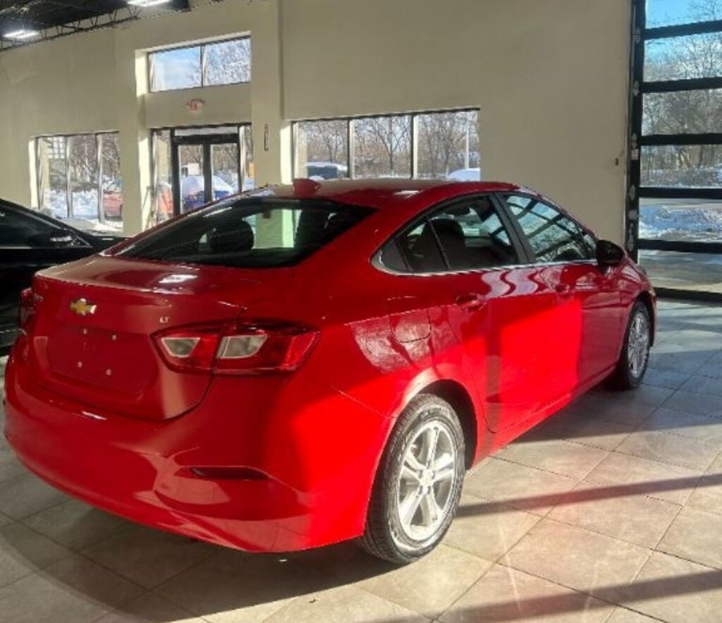 Used 2017 Chevrolet Cruze LT Sedan