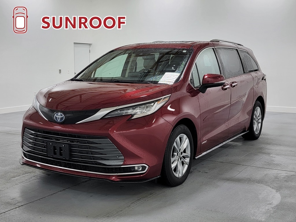 Used 2021 Toyota Sienna Limited Van