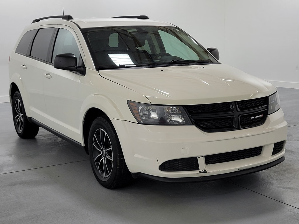 Used 2018 Dodge Journey SE with VIN 3C4PDCAB5JT512376 for sale in Marion, IL