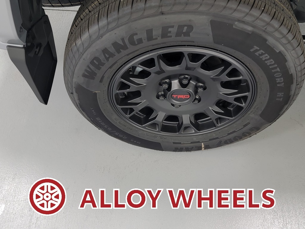 2025 Toyota Tacoma TRD Sport - Photo 10