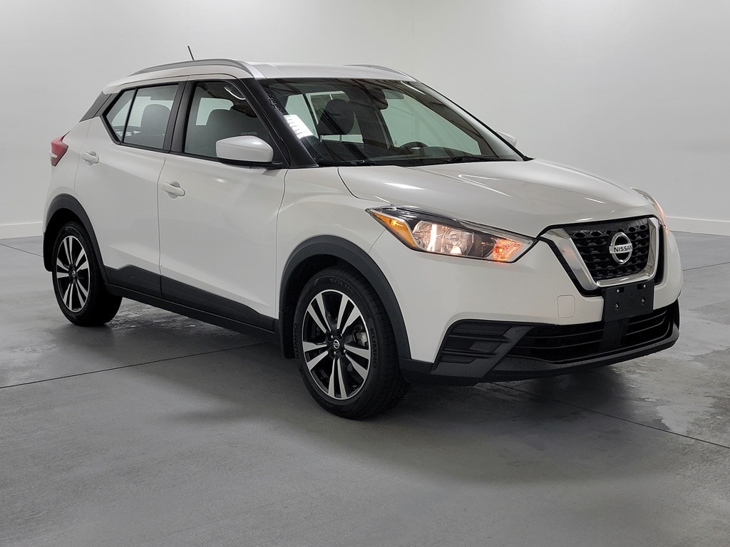 Used 2020 Nissan Kicks SV with VIN 3N1CP5CV7LL570360 for sale in Marion, IL