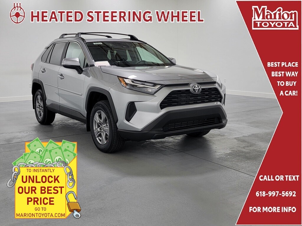 2025 Toyota RAV4 XLE's photo
