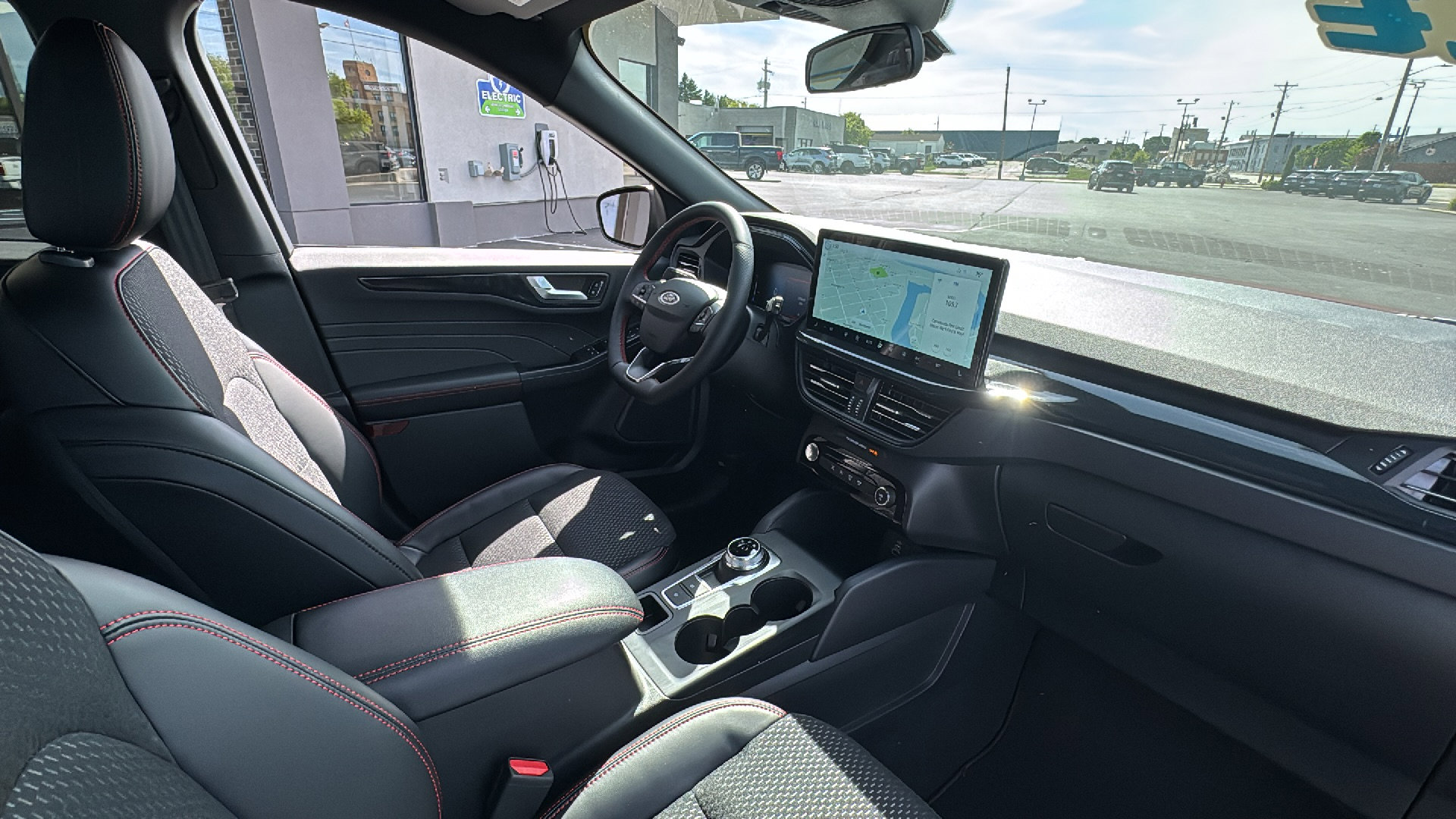 2026 Ford Escape ST-Line - Photo 29