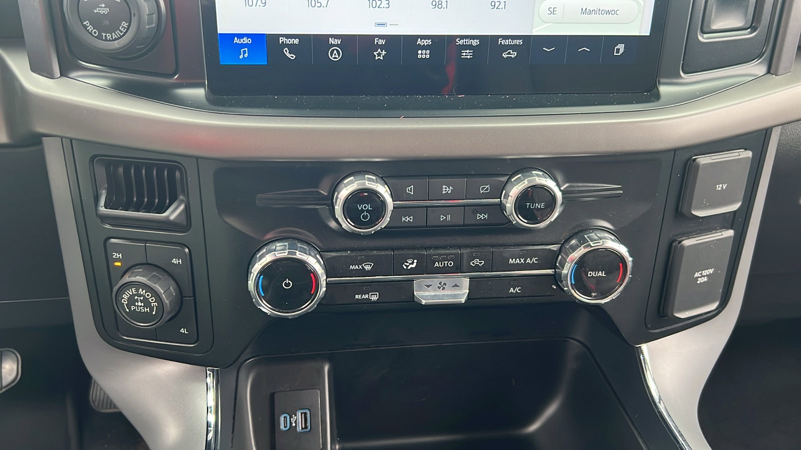 2024 Ford F-150 XLT - Photo 25