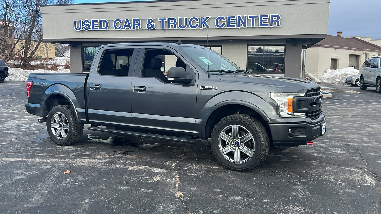 2019 Ford F-150 XLT's photo