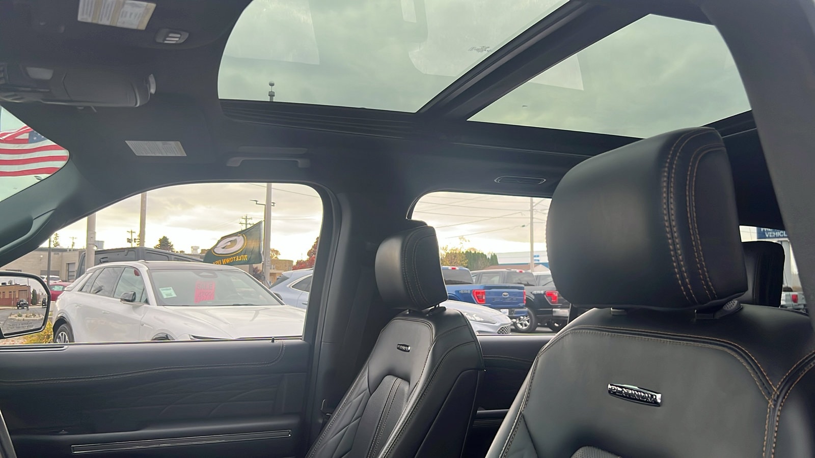 2022 Ford Expedition Platinum - Photo 13