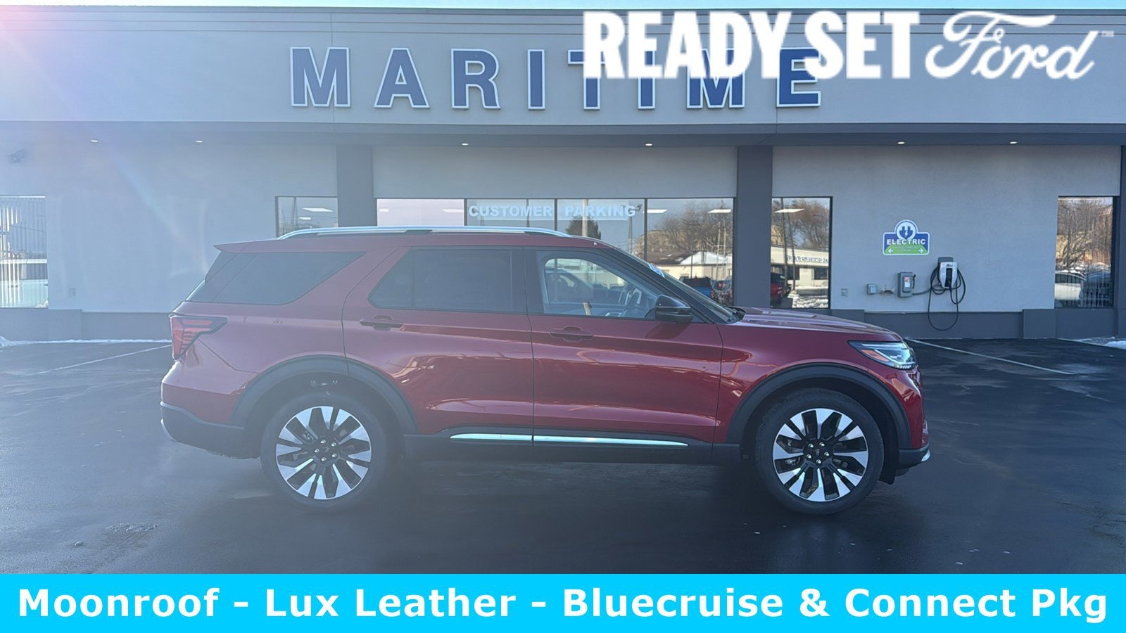 2026 Ford Explorer Platinum's photo