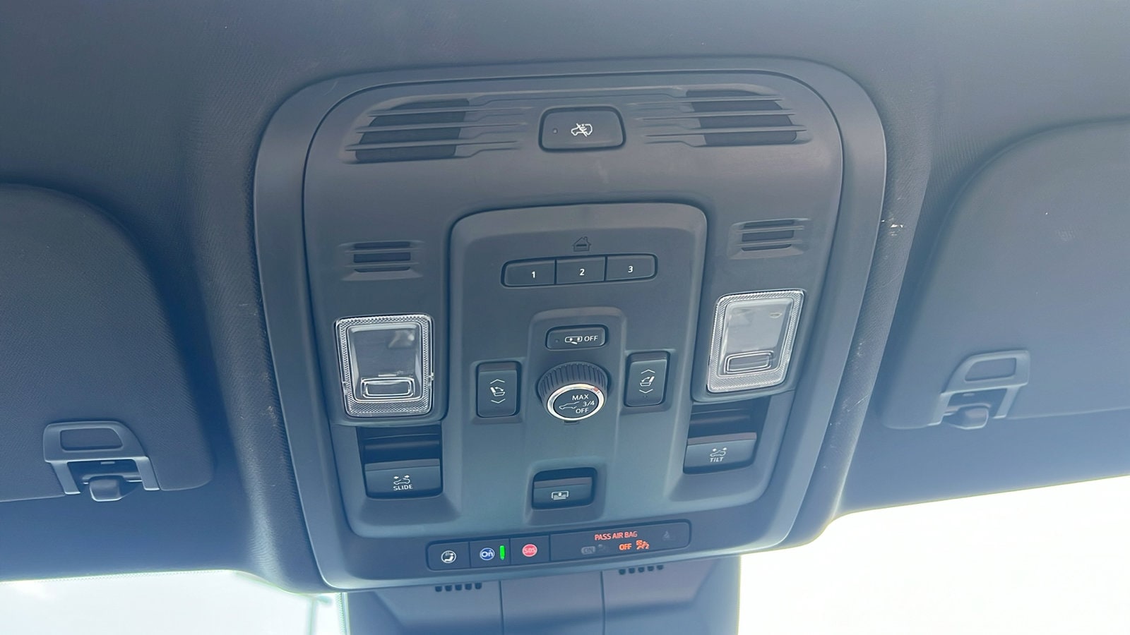 2024 Cadillac Escalade Sport - Photo 31