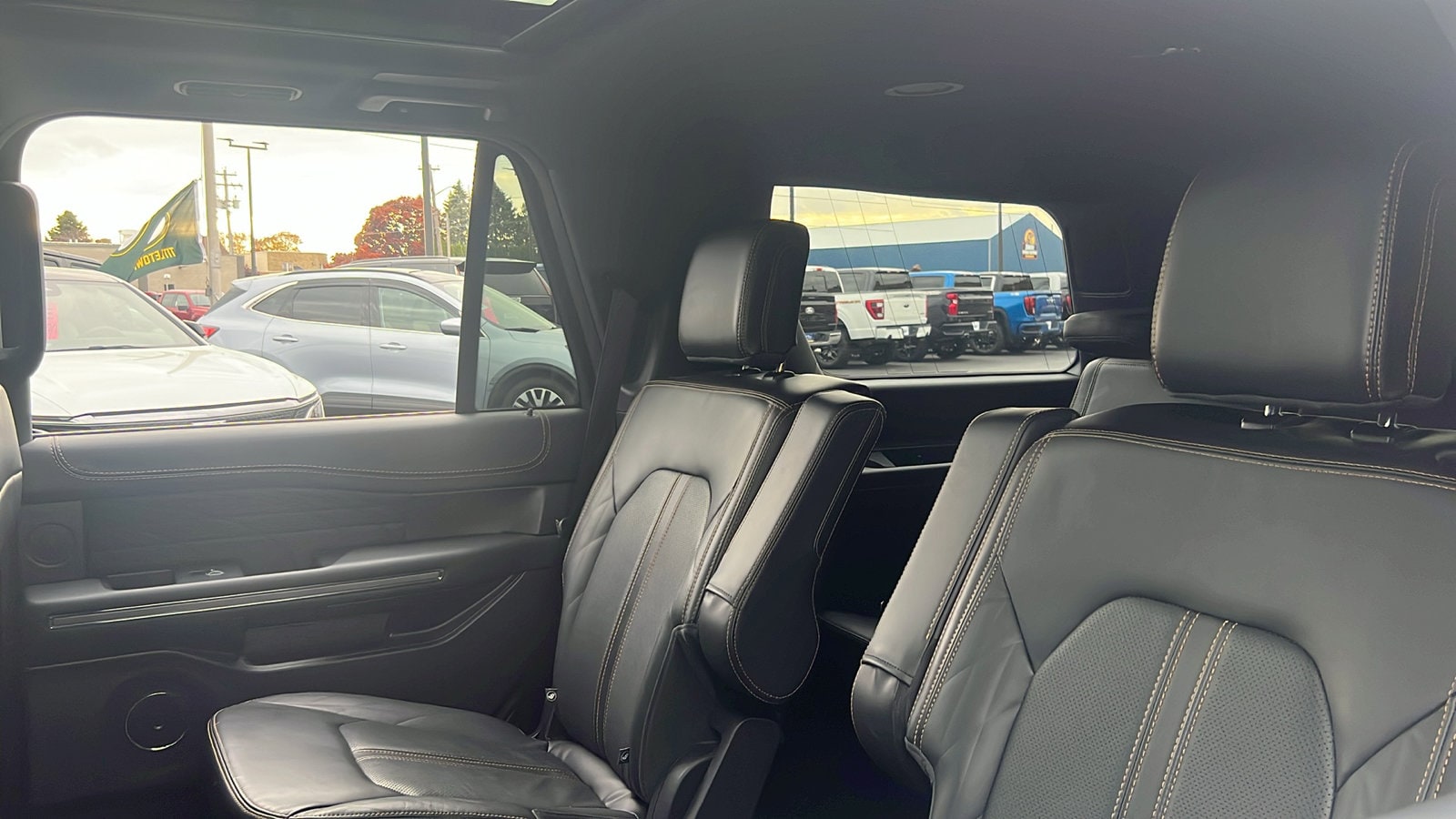 2022 Ford Expedition Platinum - Photo 31