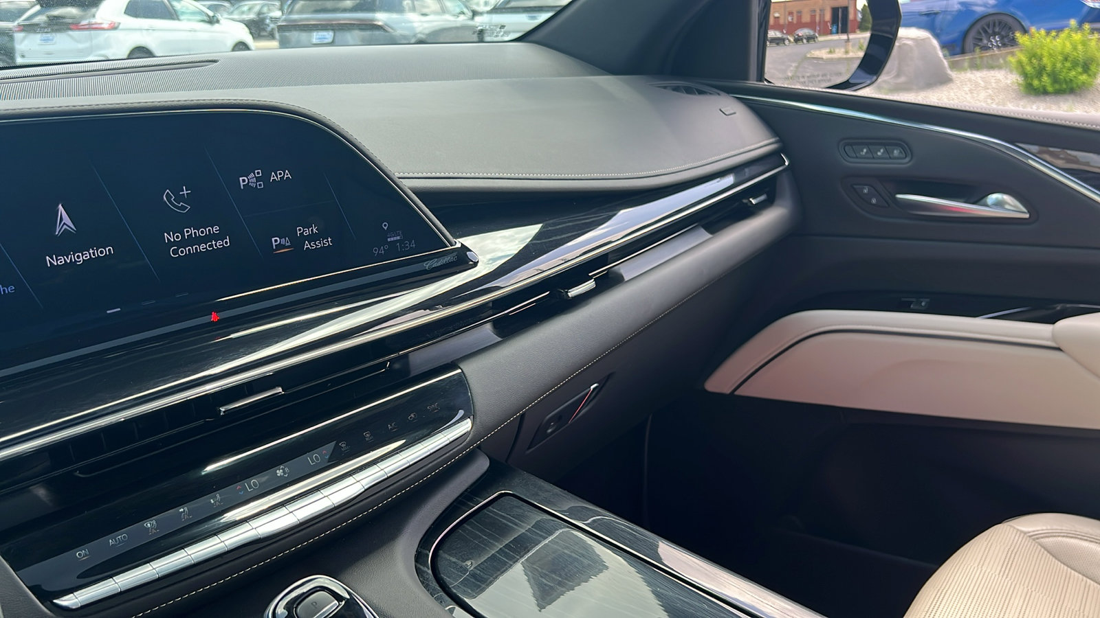 2024 Cadillac Escalade Sport - Photo 22