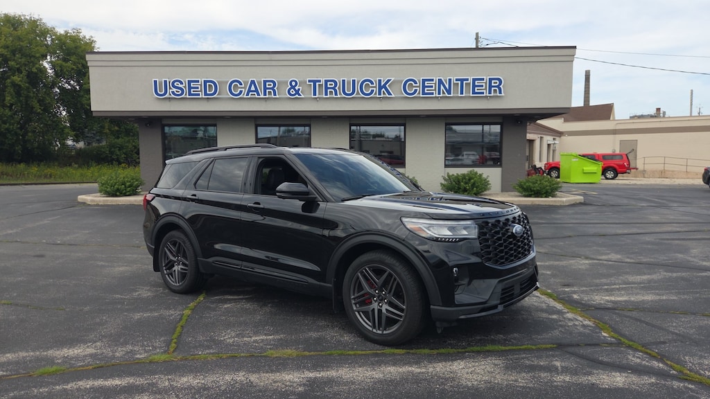 Used 2025 Ford Explorer ST SUV
