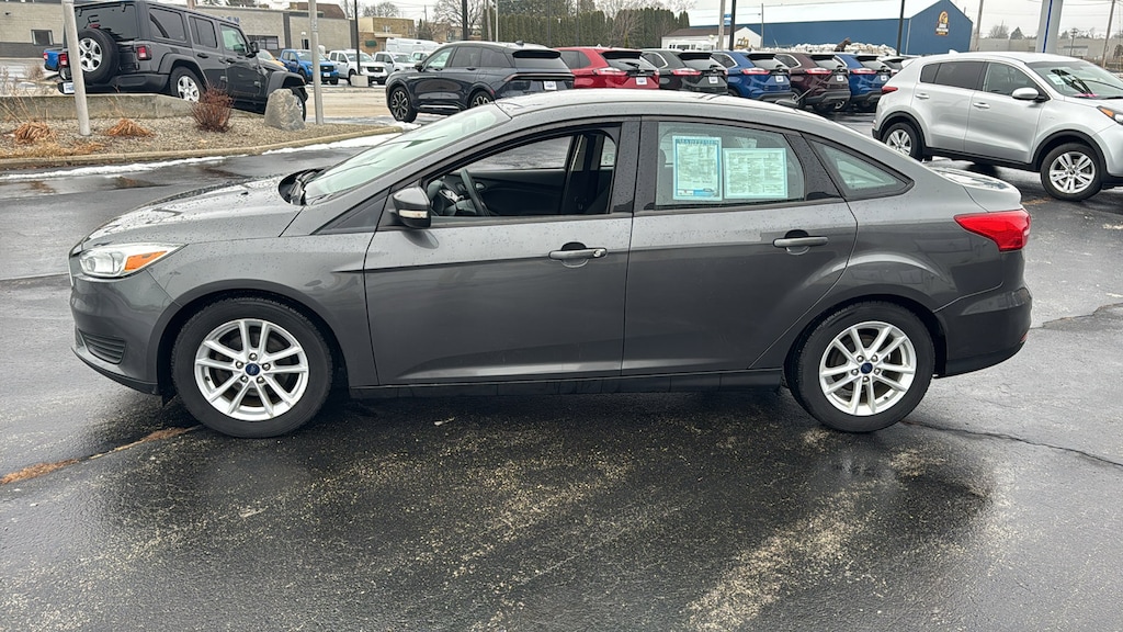 Used 2016 Ford Focus SE Sedan