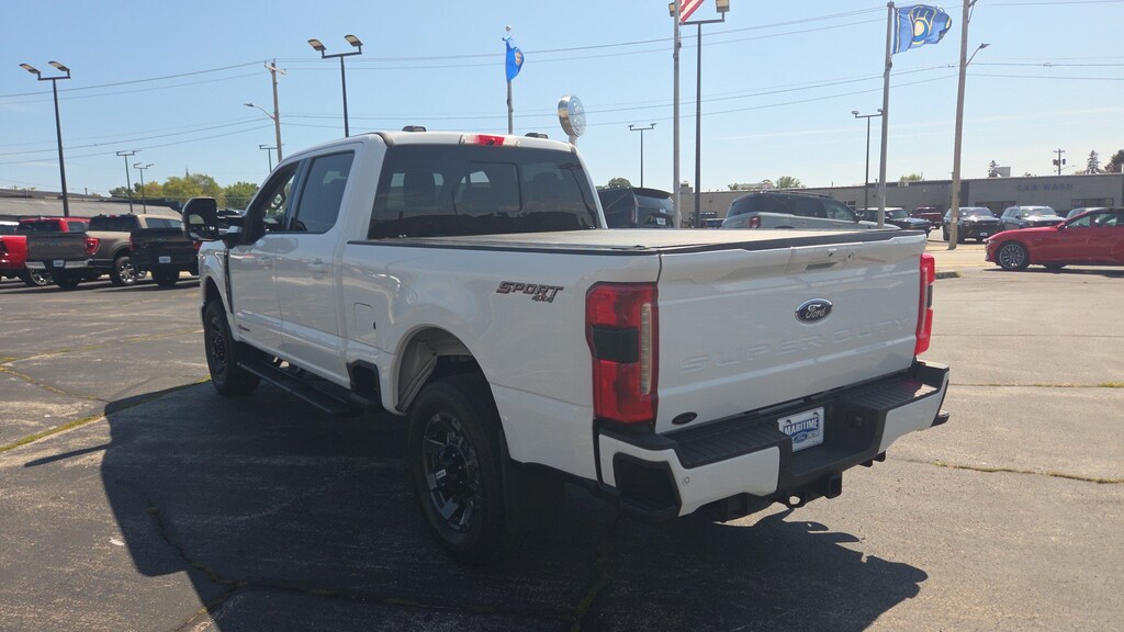 Used 2023 Ford F-250 LARIAT Pickup