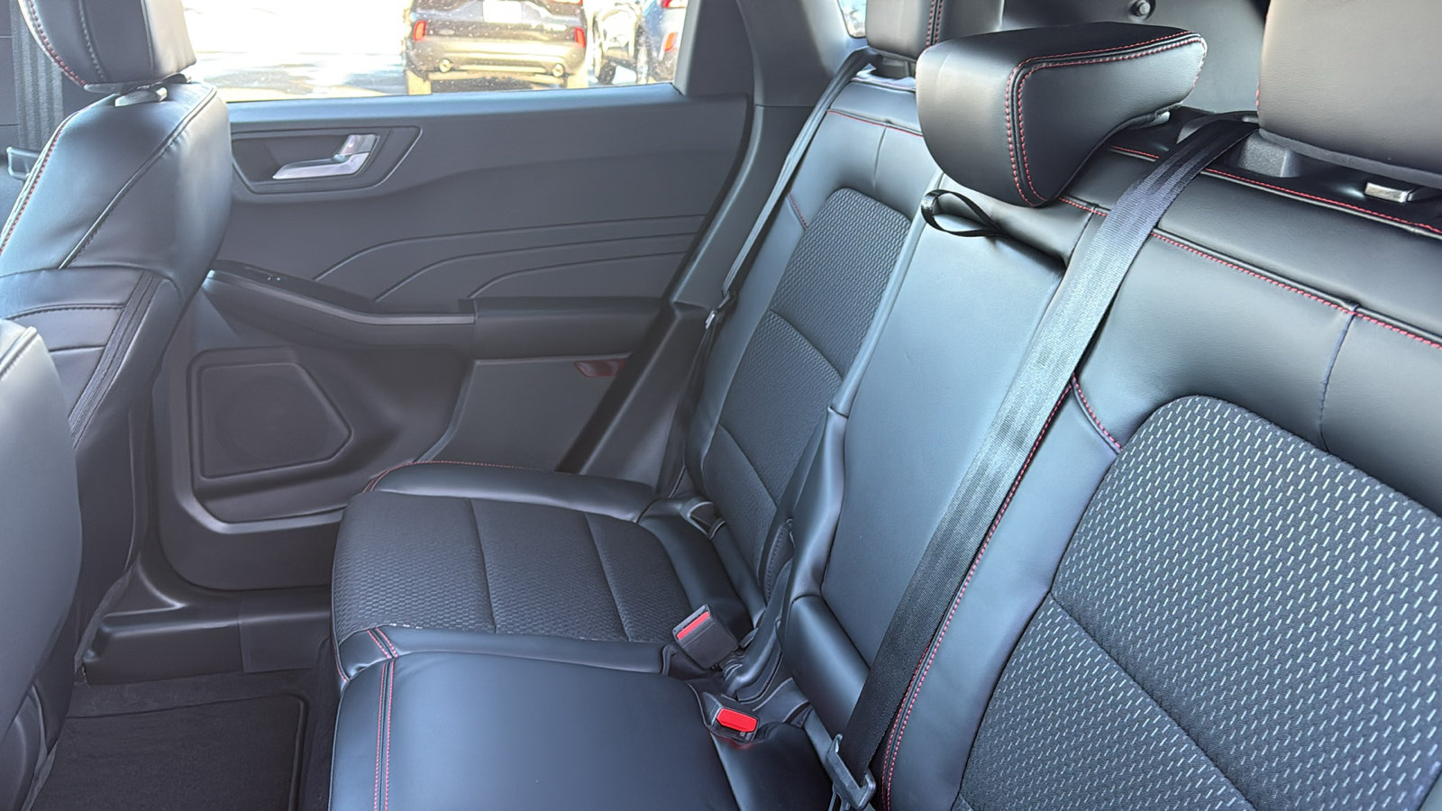 2026 Ford Escape ST-Line - Photo 24