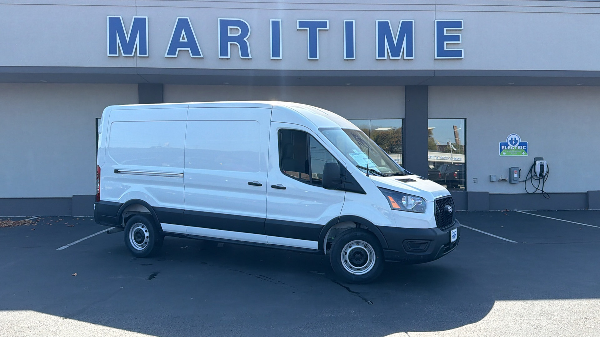 2027 Ford Transit-250 Cargo T-250 148 Med Rf 9150 GVWR RWD Van Medium Roof Van