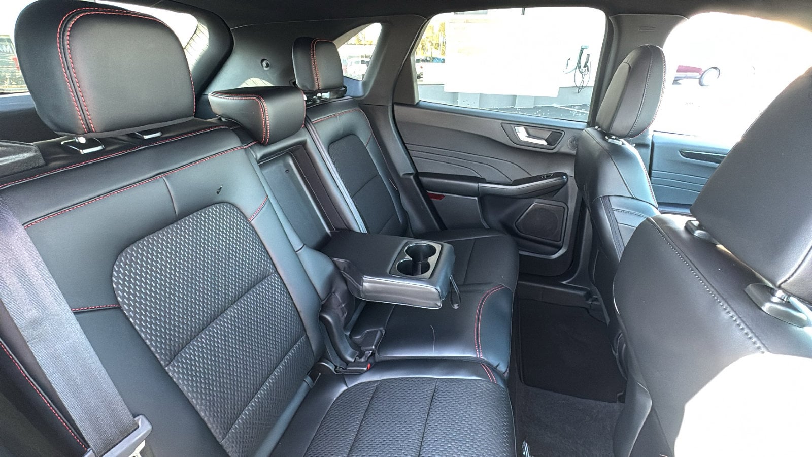 2026 Ford Escape Hybrid ST-Line Select - Photo 35
