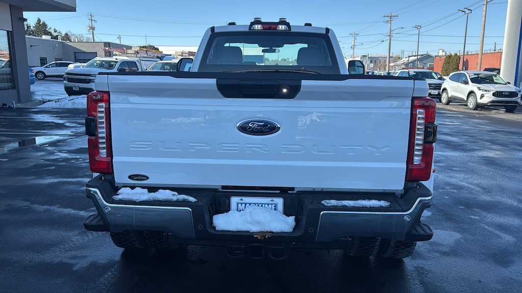 New 2026 Ford F-450 XL 4WD Reg Cab 8 Box Truck Regular Cab